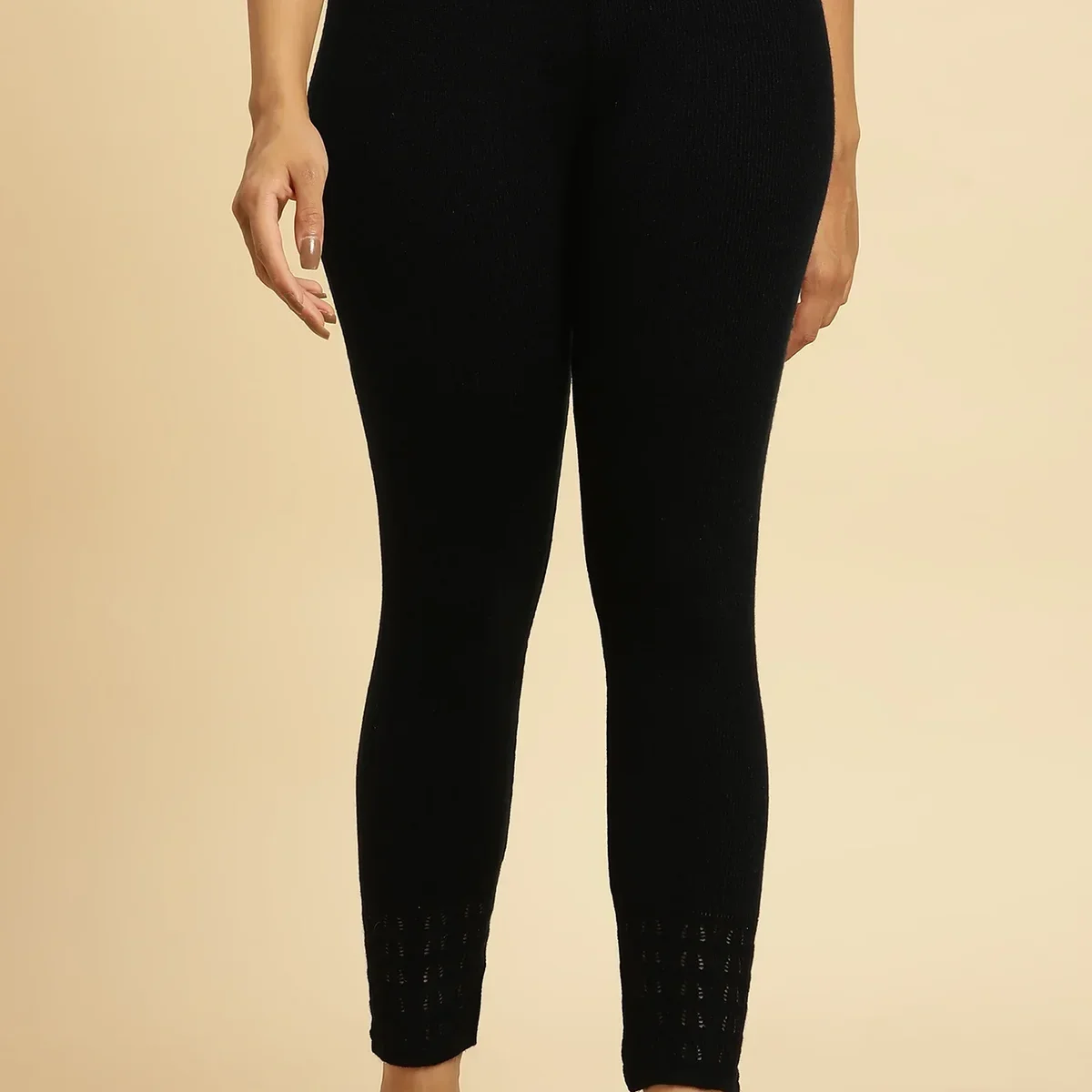 Black Solid Acrylic Mid Rise Ankle Length Skinny Fit Leggings image 1
