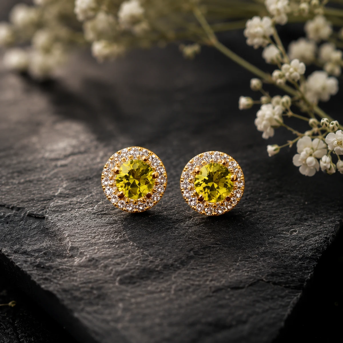 AT LIGHT GREEN Earrings