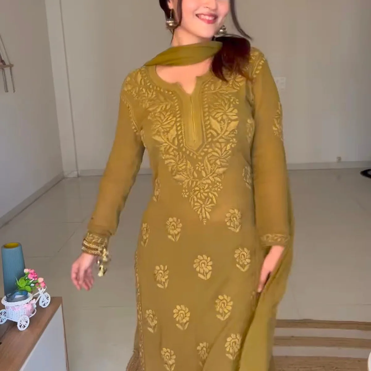 Varsha Rekhate In Viscose Georgette Straight Kurta Set With 3D Work (mehndi green)