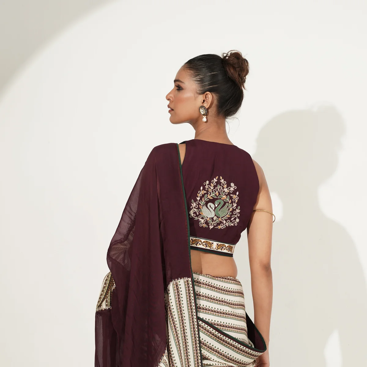 Maroon & Ivory Printed Saree with Contrast Blouse thumbnail 3