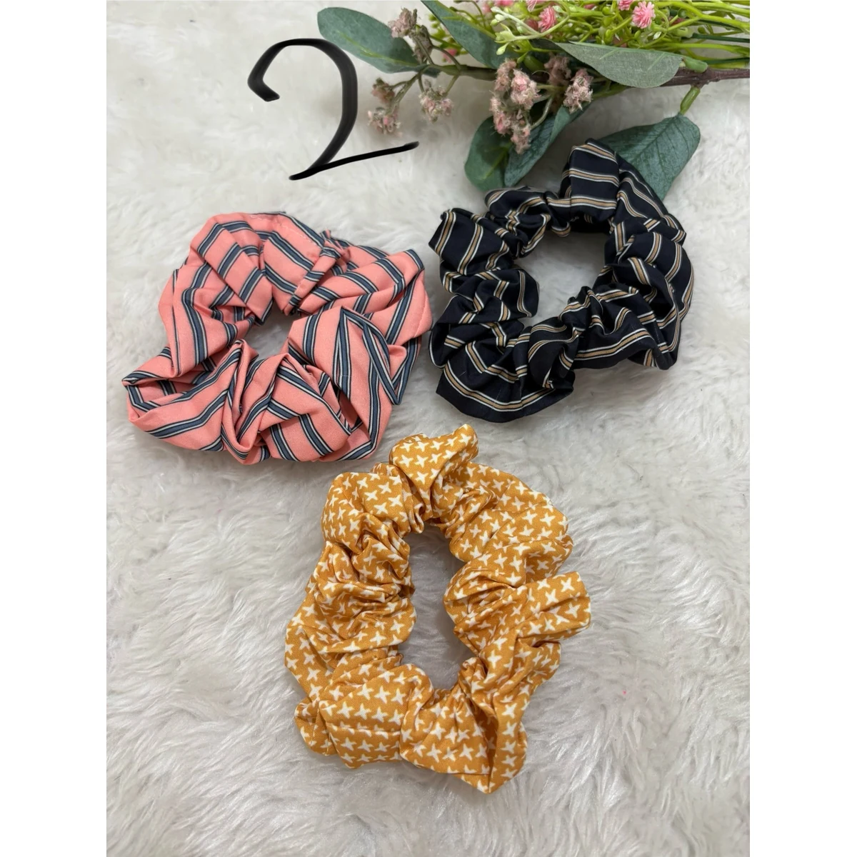JUMBO SCRUNCHIES thumbnail 2