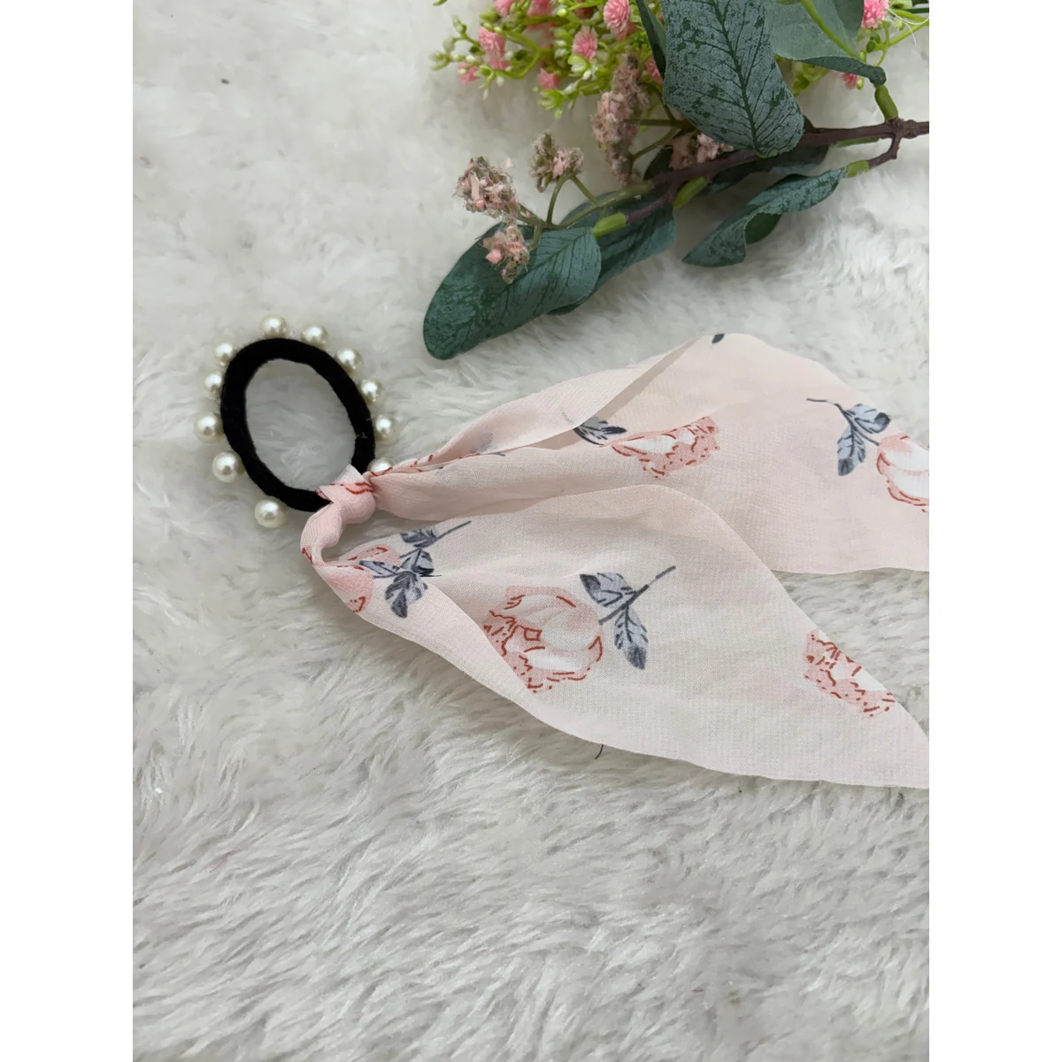 PEARL SCRUNCHIES