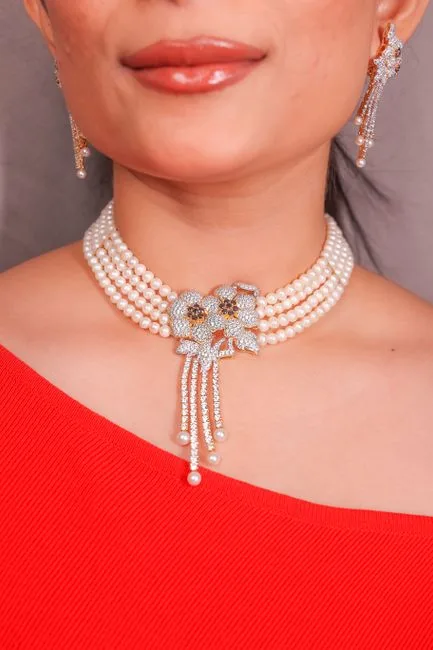 Hyderabad Freshwater Pearl Choker thumbnail 3