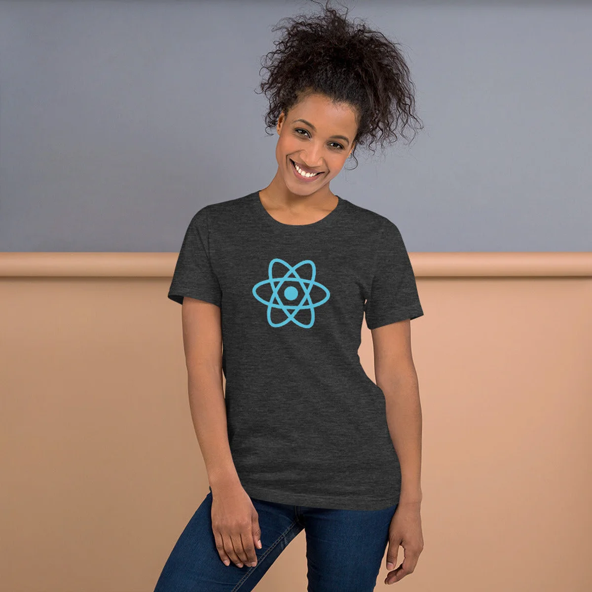 "REACT" T-Shirt thumbnail 3