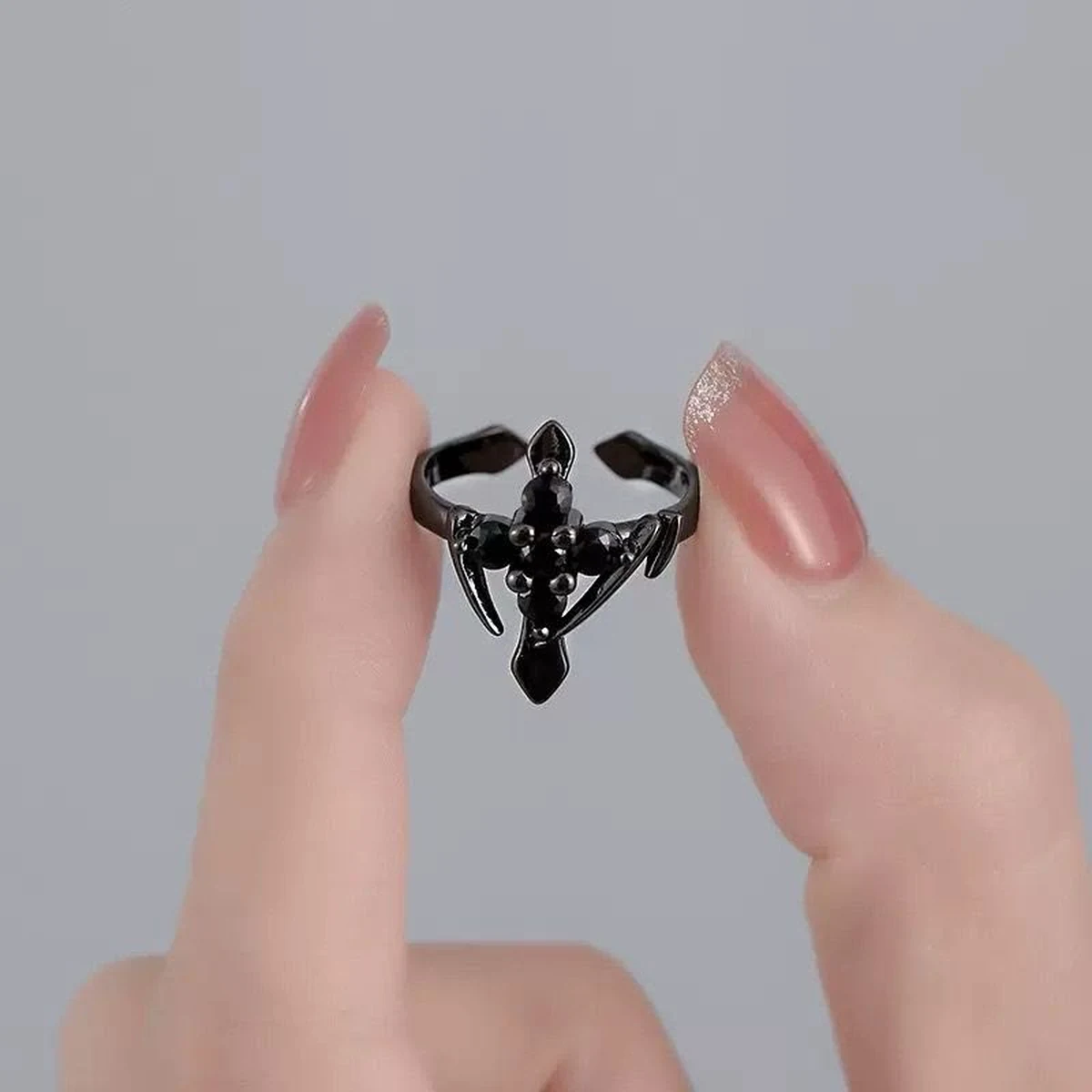 Midnight Fleur Cross Ring thumbnail 3