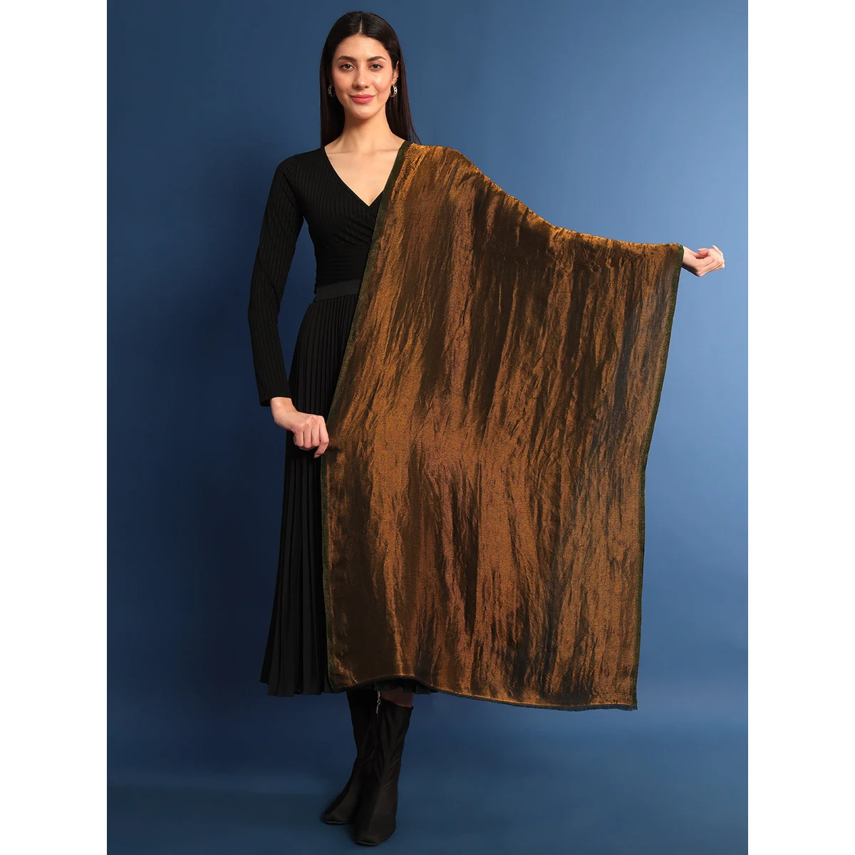 Premium Women’s Zarish Reversible Zari Moonlight Fine Wool Stole (Size: 71x203 Cm) thumbnail 3