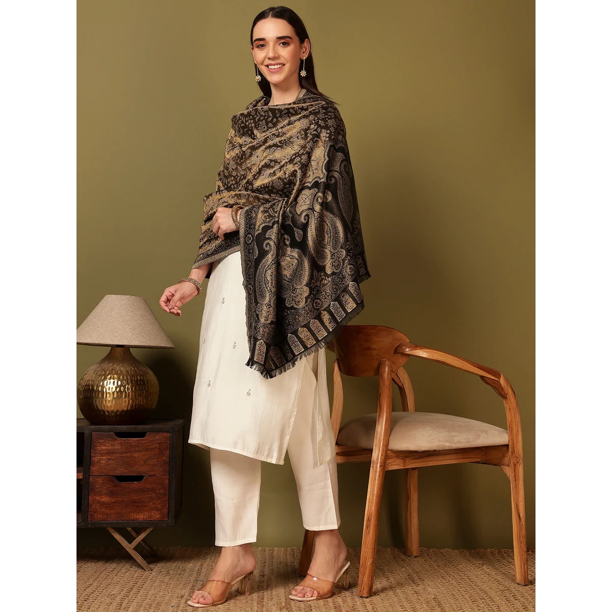 Premium Women Hunar Zari Kaani Fine Wool Shawl (Size: 101x203 cm) thumbnail 4
