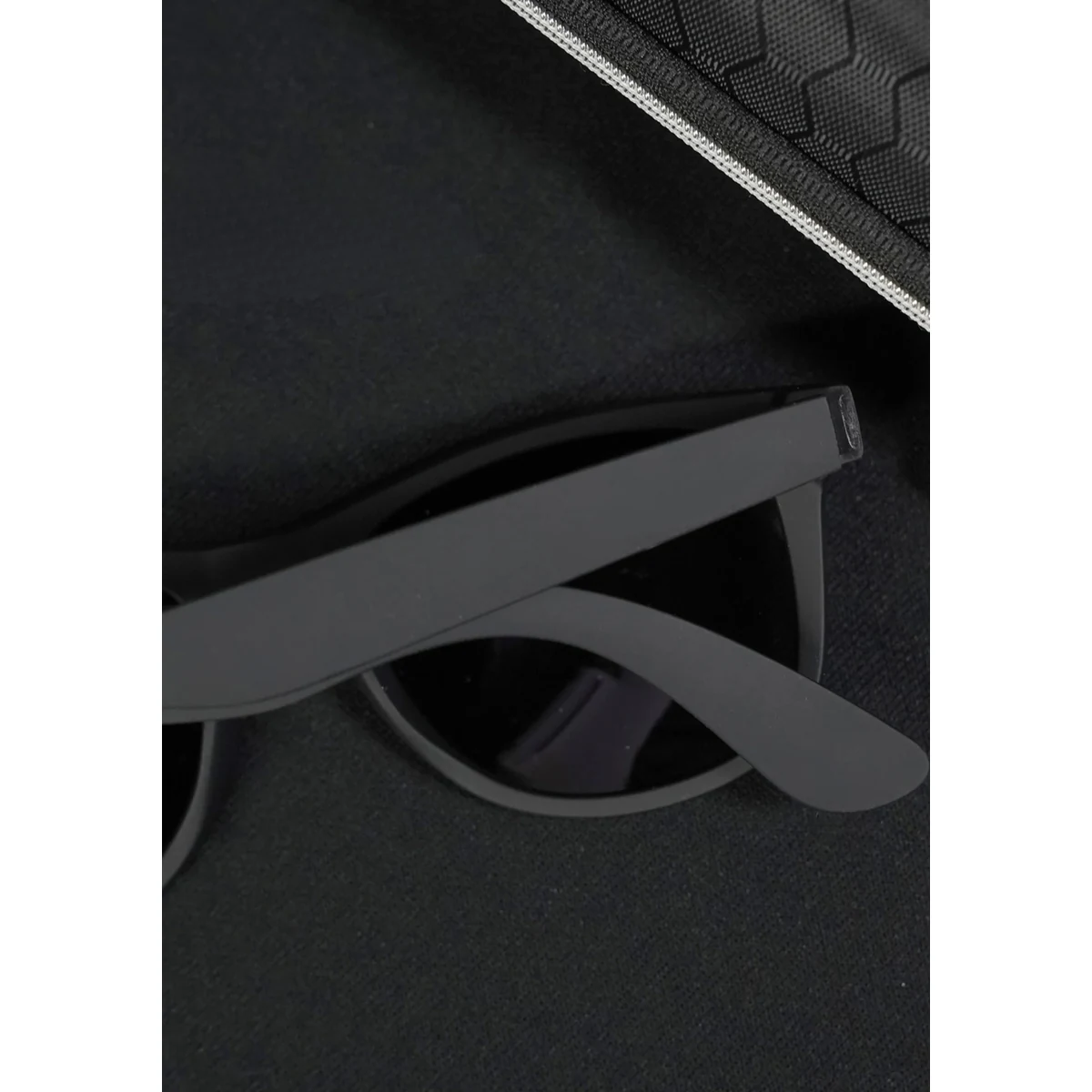 Monarch Polarized Sunglasses thumbnail 4
