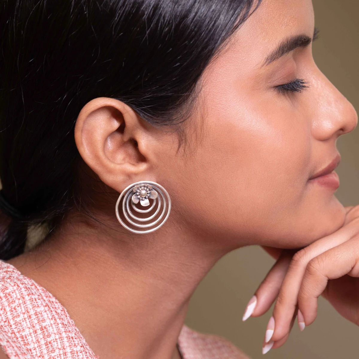 Premium Moh Concentric Flower Embossed Earring thumbnail 2