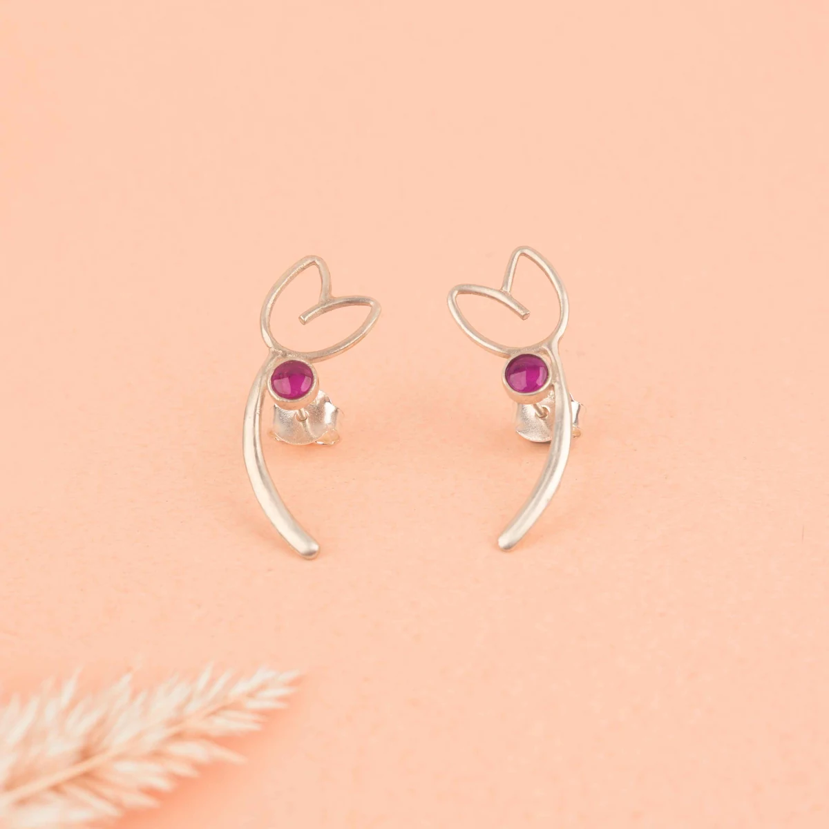 Premium Qurbat Pink Tulip studs thumbnail 4