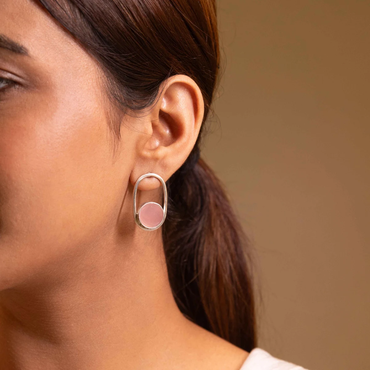 Premium Adya Ethereal Blush Curve Stud Earring thumbnail 3