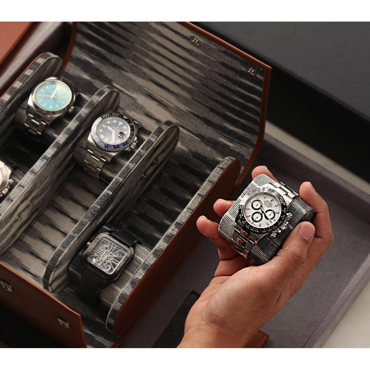 Premium CHAMBER WATCH CASE thumbnail 2