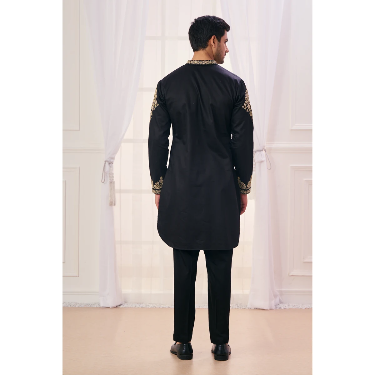 Premium Men's Hand Embroidered Zardozi Kurta Pajama Set thumbnail 3