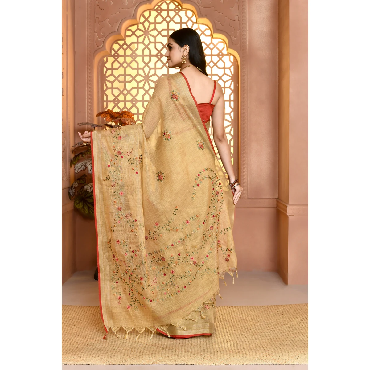 Premium Lilen Printcharm Lilen Saree For Semi Formal Wear thumbnail 2
