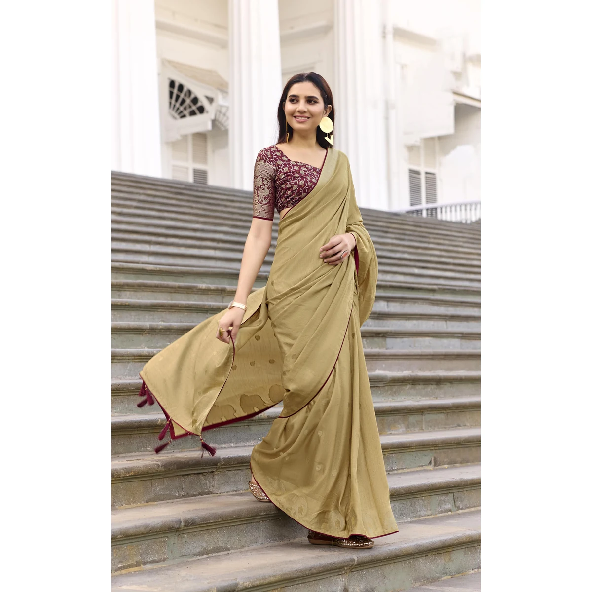 Premium Silk Woven Designer Saree with Traditional Elephant Motifs thumbnail 4