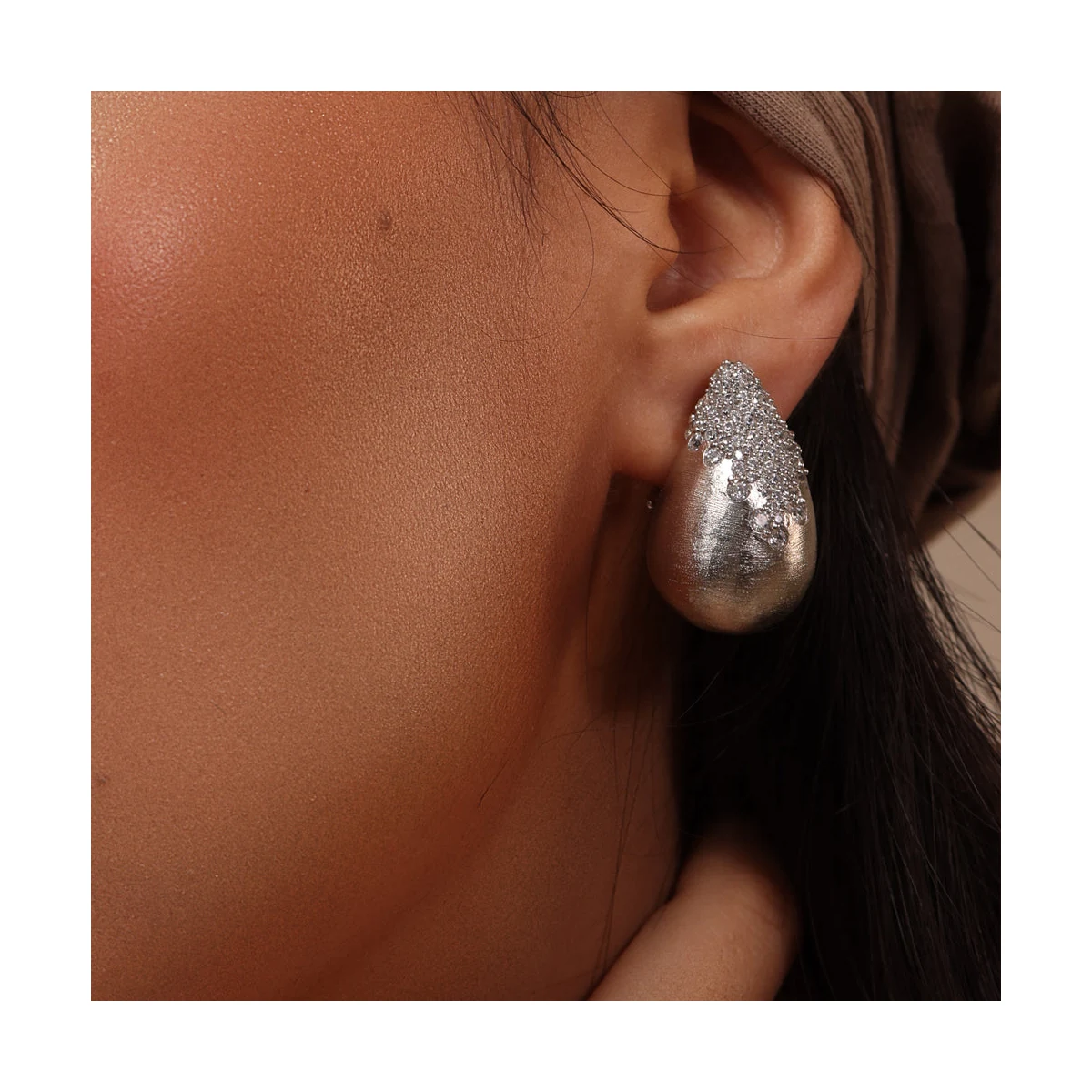 Premium Rhea Stud Earrings thumbnail 3