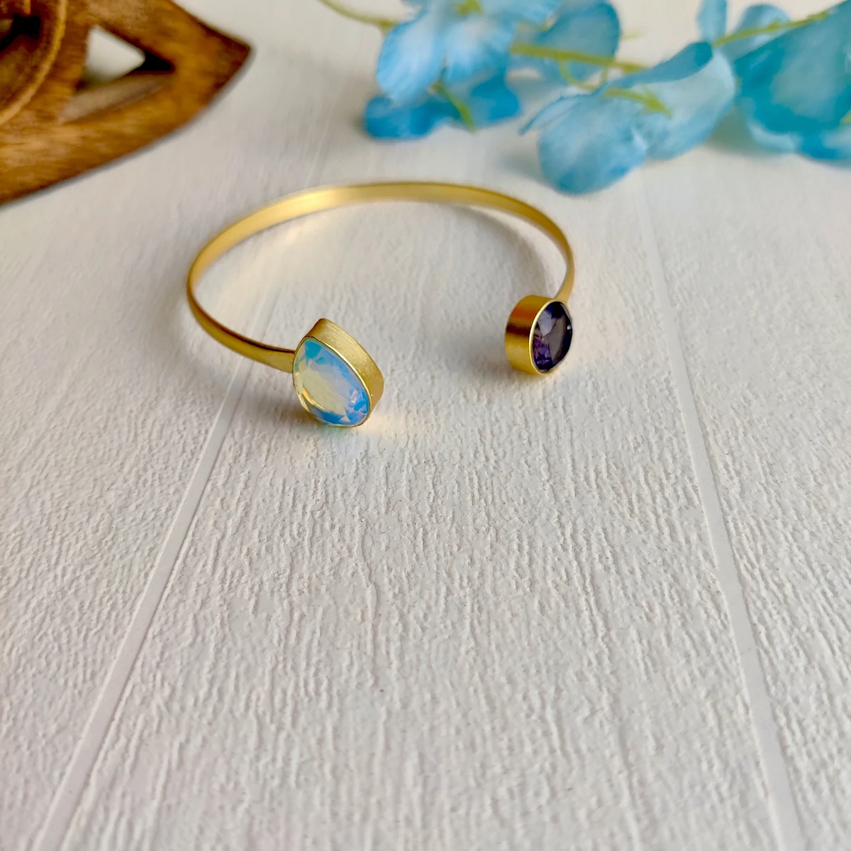 Premium Fiona Minimalist gold polish Bracelet thumbnail 3