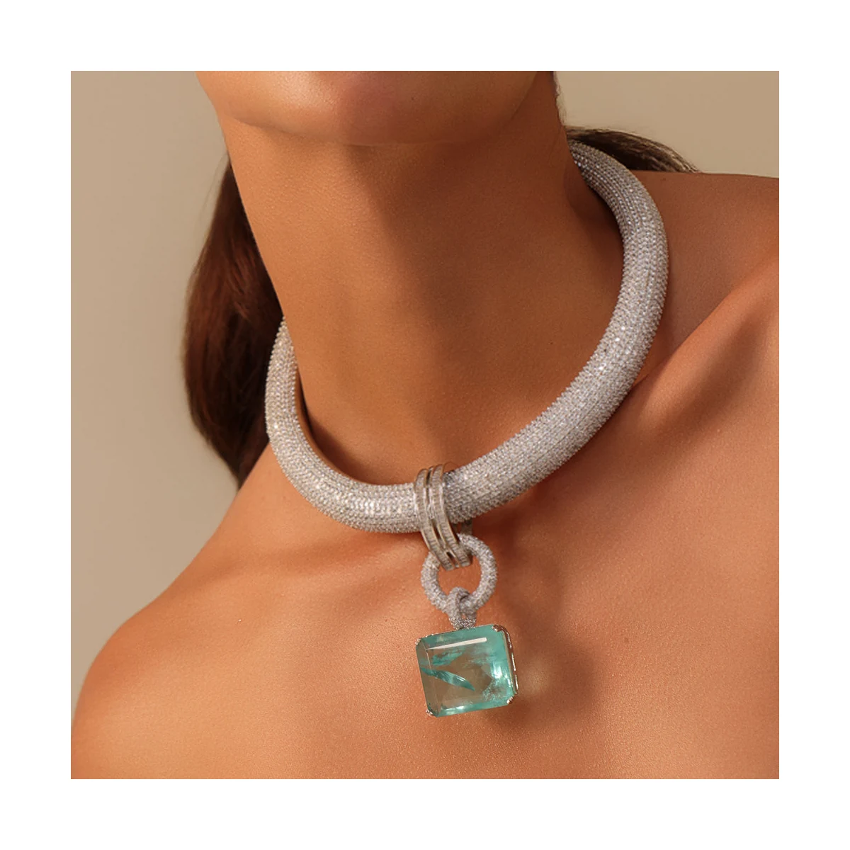 Premium Madelyn Necklace thumbnail 2