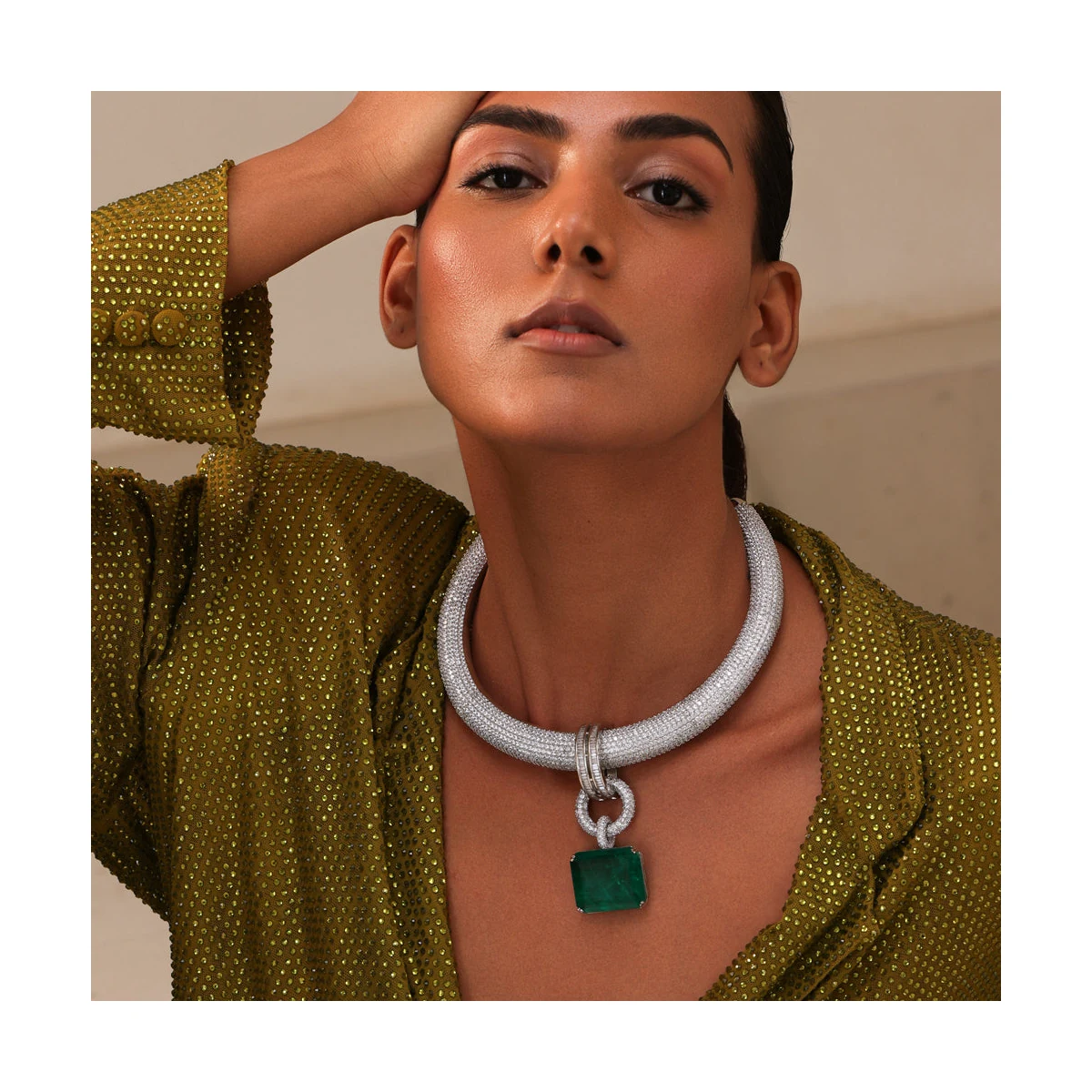 Premium Madelyn Necklace thumbnail 3