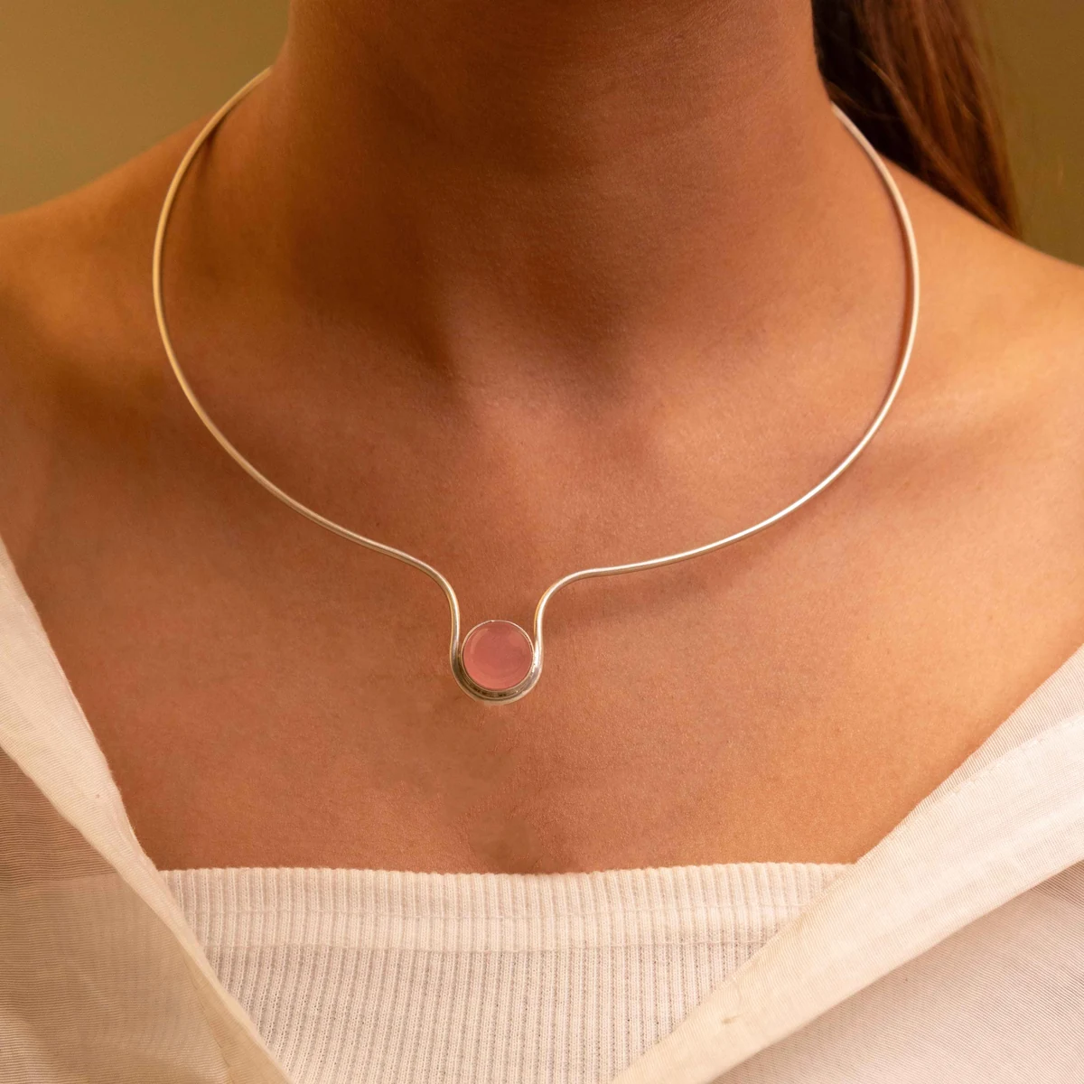 Premium Adya Ethereal Blush Curve Hasli Necklace thumbnail 3