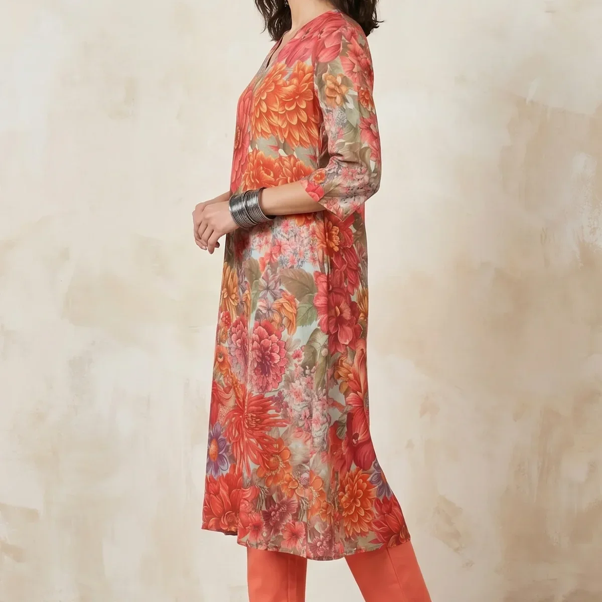 Multi-colour Floral Printed Rayon A-line Kurta with A-line Pants Set thumbnail 4