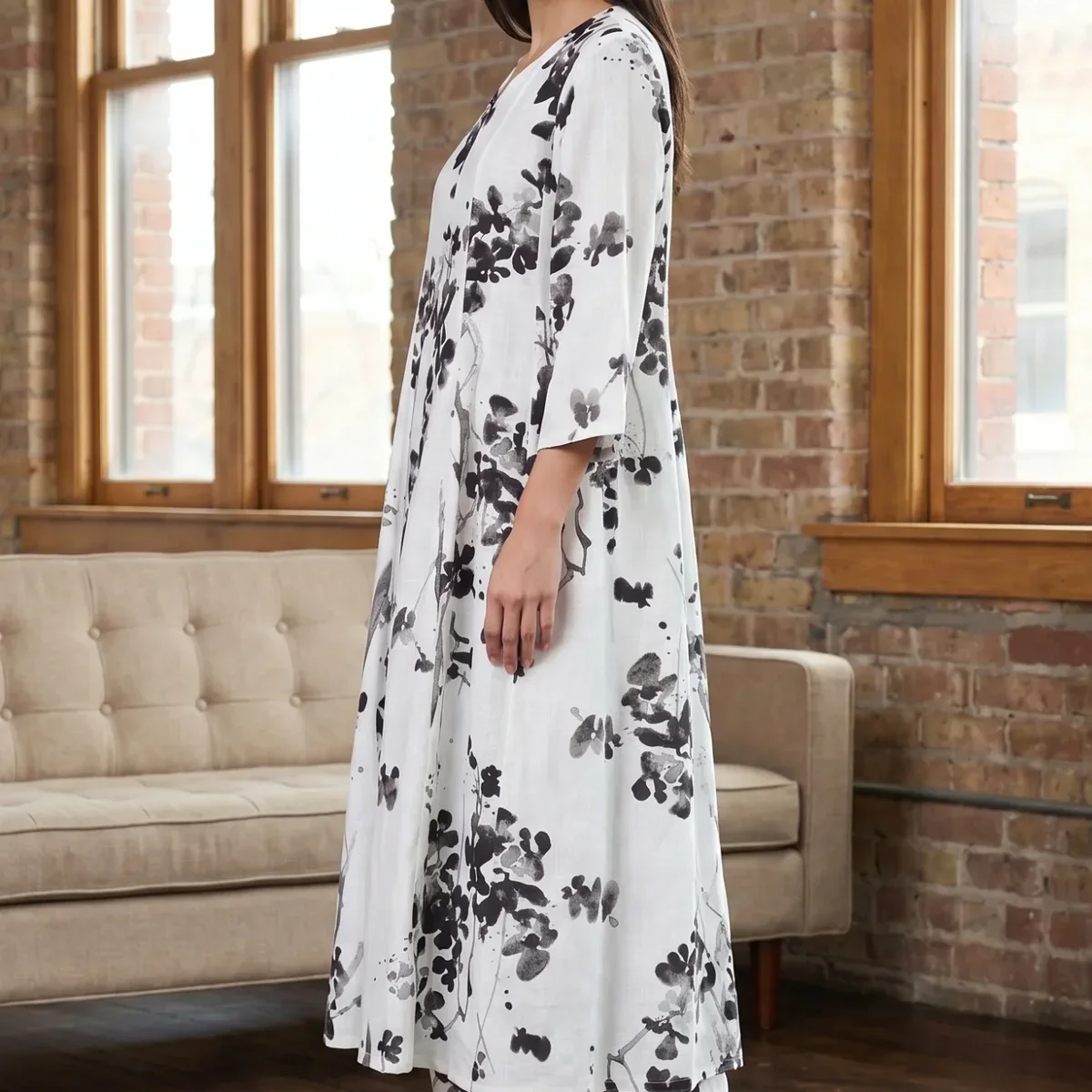 White Floral Printed Pure Cotton Straight Kurta With Pants and Dupatta Set thumbnail 3