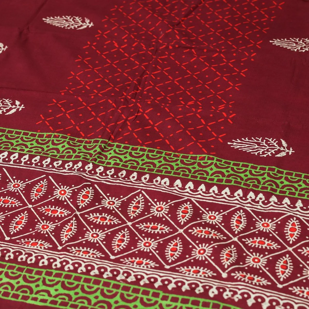 Maroon Block Butta Print Cotton Unstitched Dress Material thumbnail 2