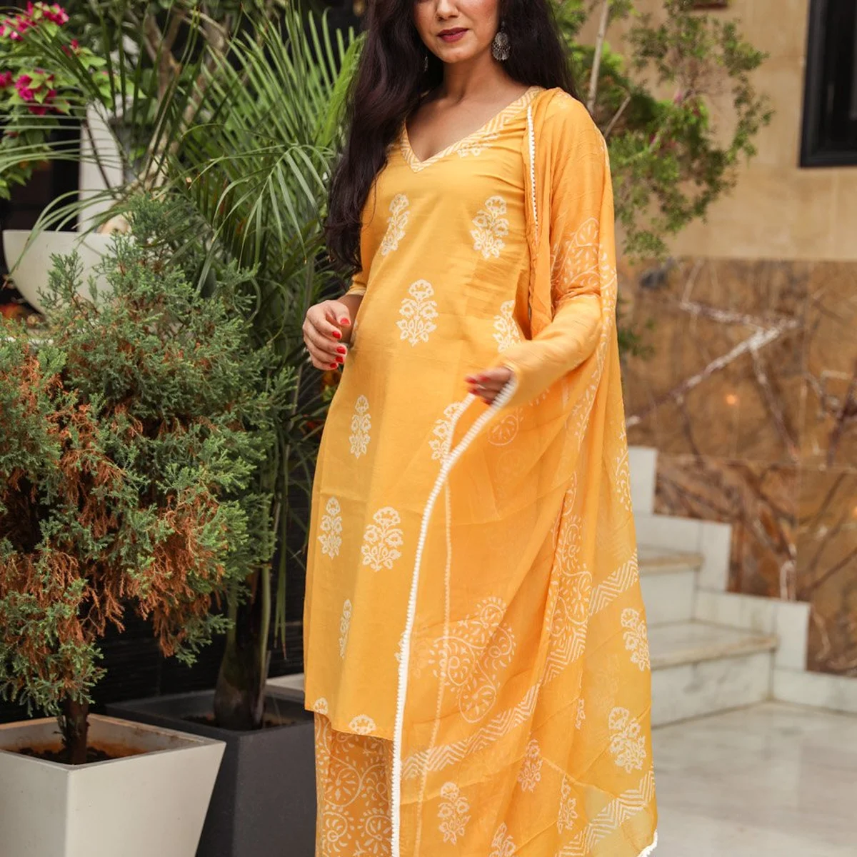 Yellow Discharge Butta Print Cotton Suit Set thumbnail 3