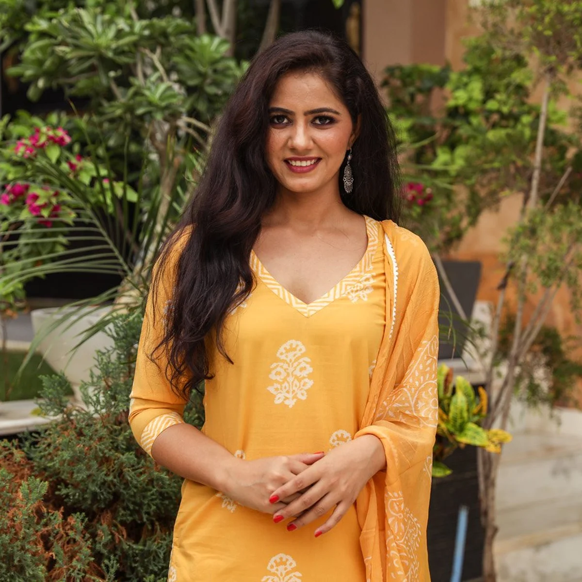 Yellow Discharge Butta Print Cotton Suit Set thumbnail 4