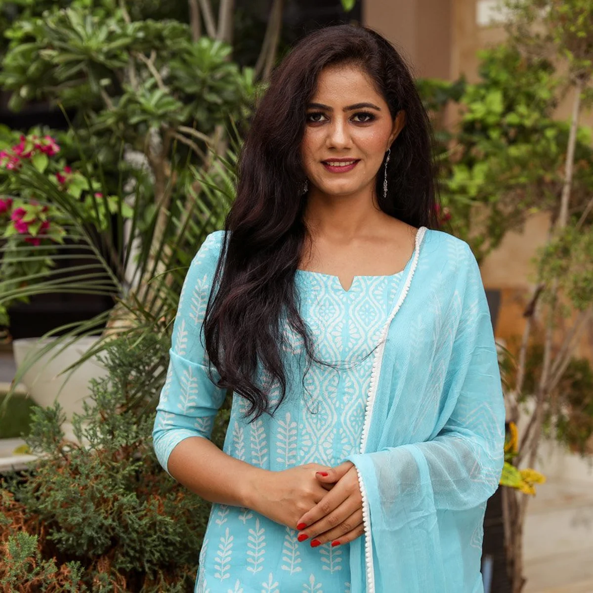 Turquoise Discharge Tree Butti Print Cotton Suit Set thumbnail 3