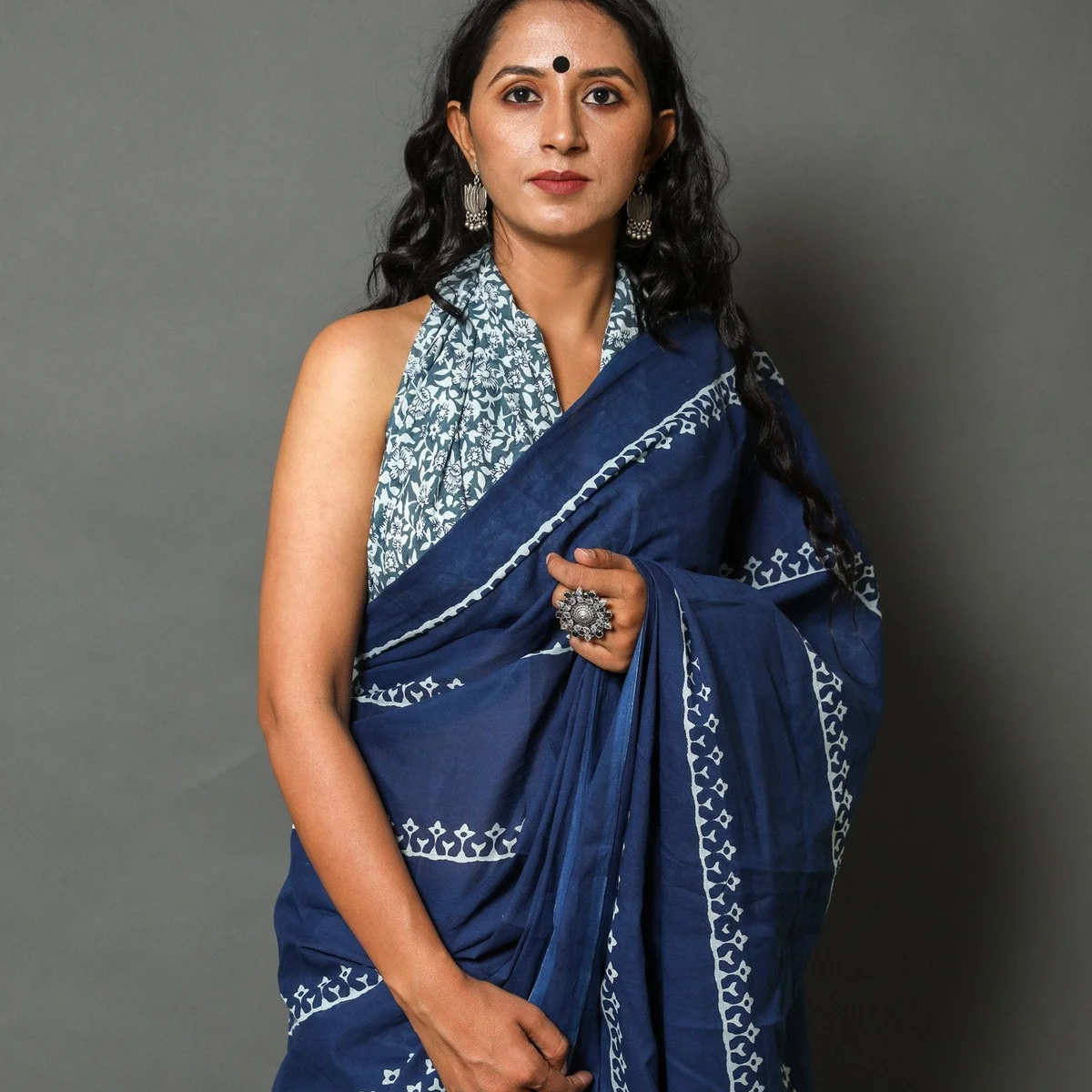 Blue Bel Block Print Cotton Saree with Blouse Piece thumbnail 4