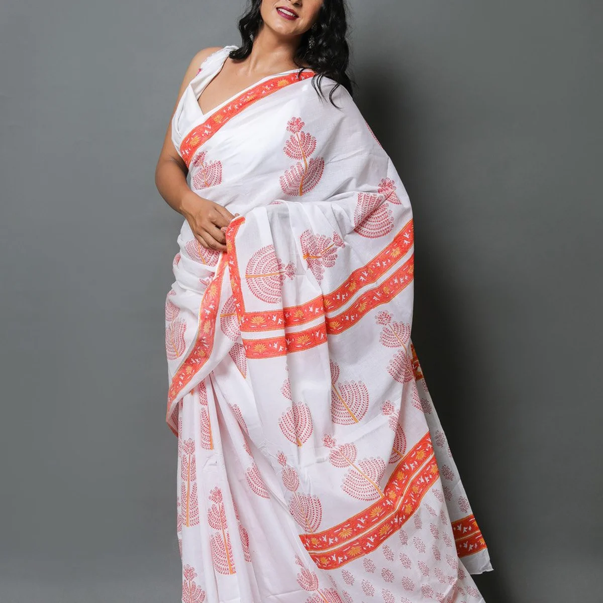 White & Orange Hand Block Butta Mul Cotton Saree with Blouse Piece thumbnail 3