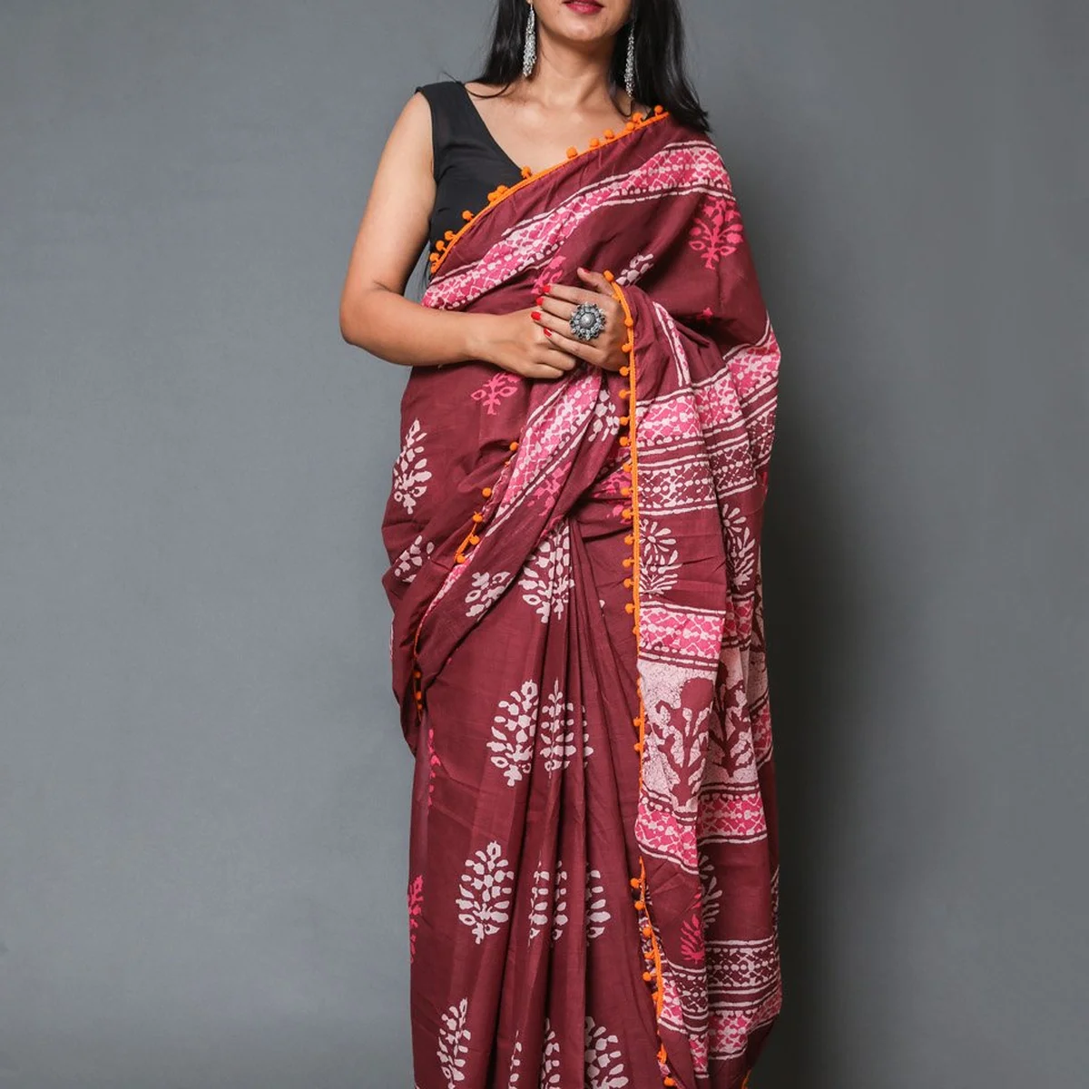 Rose Block Butta Print Mul Cotton Saree with Blouse - Image 1
