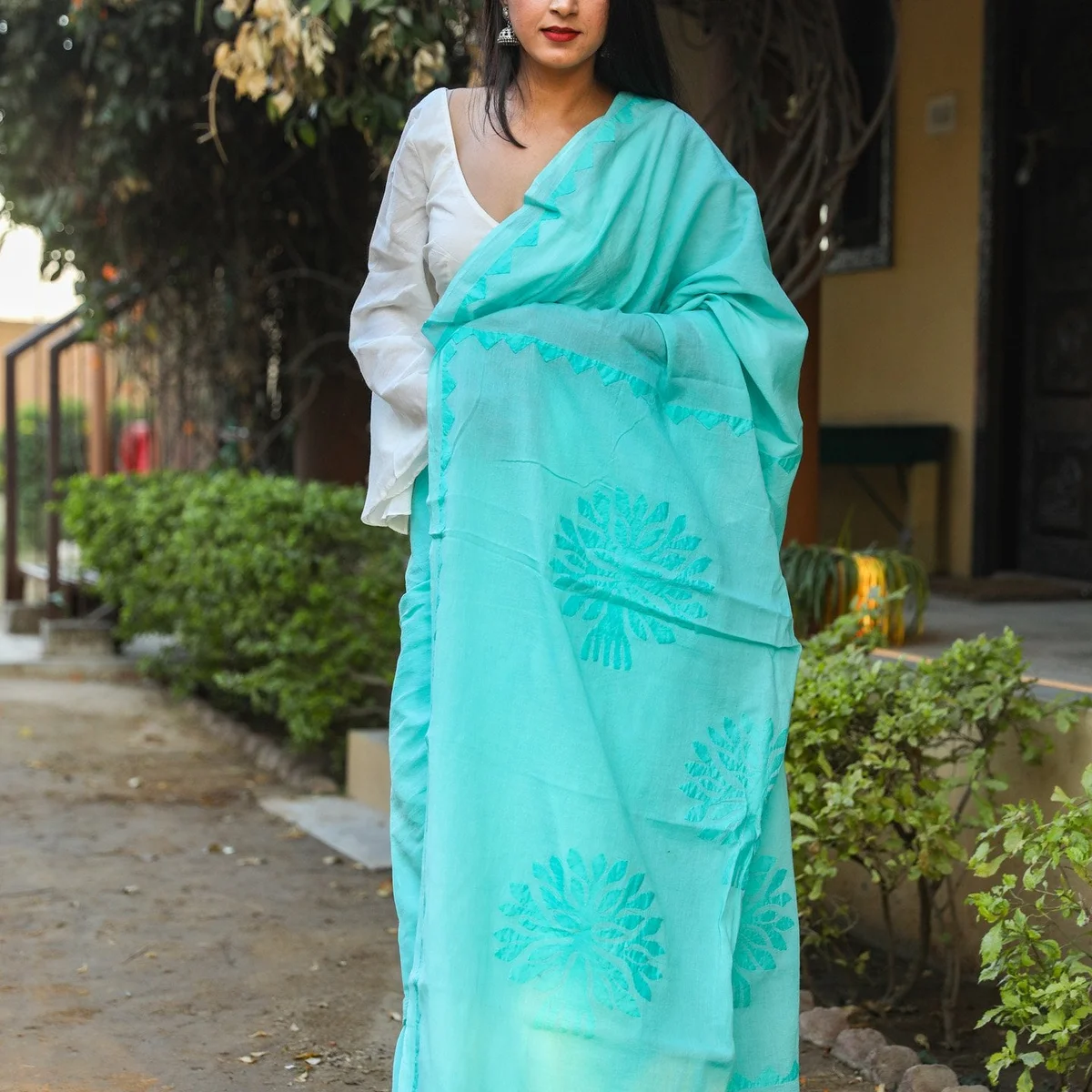 Teal Blue Applique Work Cotton Saree with Unstitched Blouse thumbnail 4