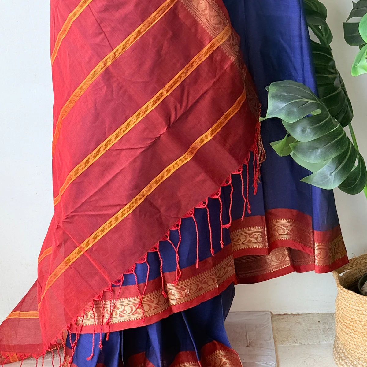 Weaving border poly cotton saree thumbnail 4
