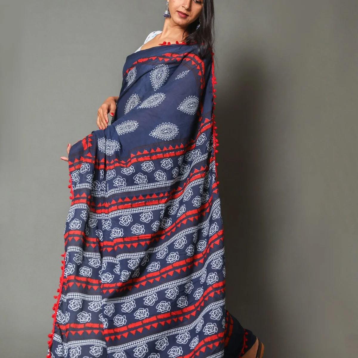 Blue Half-half jaal & Block Print Mul Cotton Saree with Blouse thumbnail 3