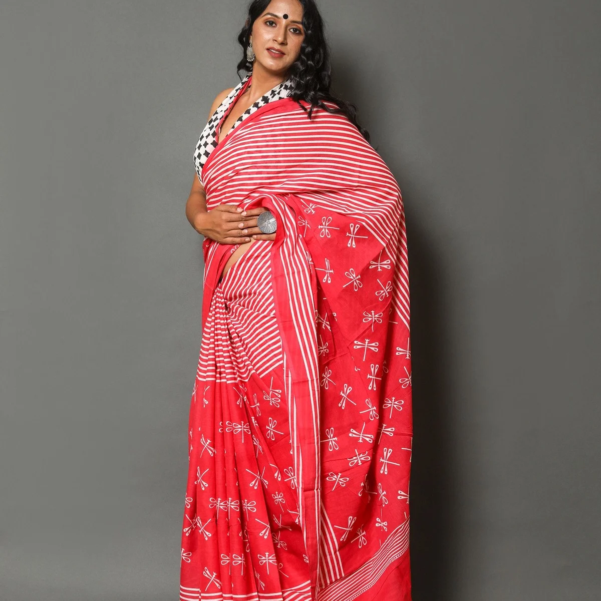 Pink Dragon Fly Block Print Cotton Saree with Blouse Piece thumbnail 3