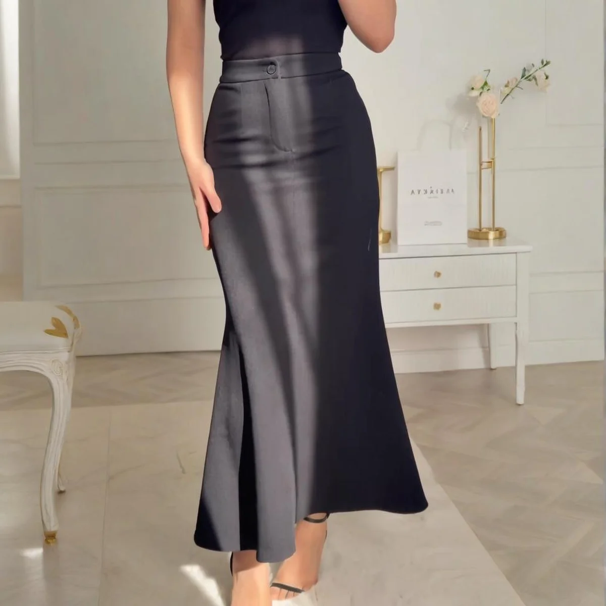 Womens Stylish Versatile Long Skirt - Image 1
