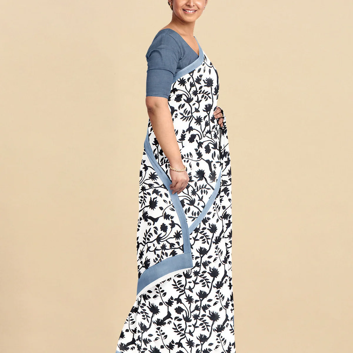 Pure Cotton White & Black Leaf Design Printed Saree PCS45 thumbnail 3