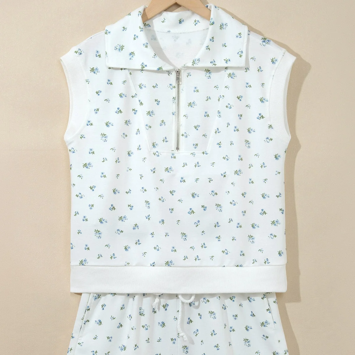 White Floral Print Half Zip Top Matching Short Set thumbnail 3