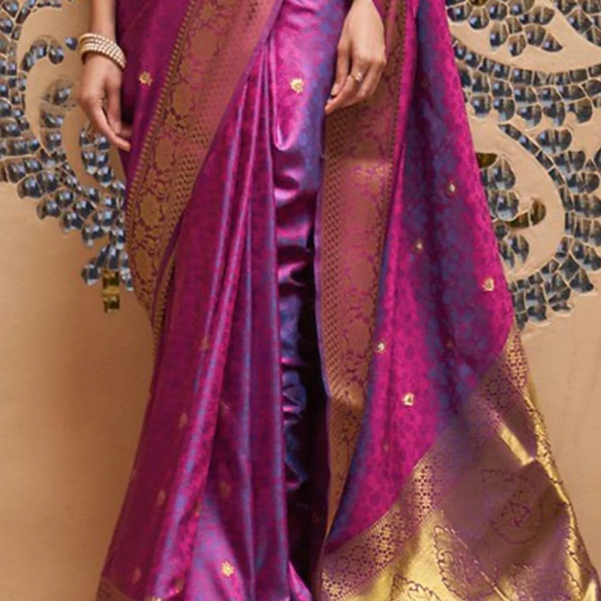Winterberry Purple Banarasi Silk Saree With Blouse Piece thumbnail 4
