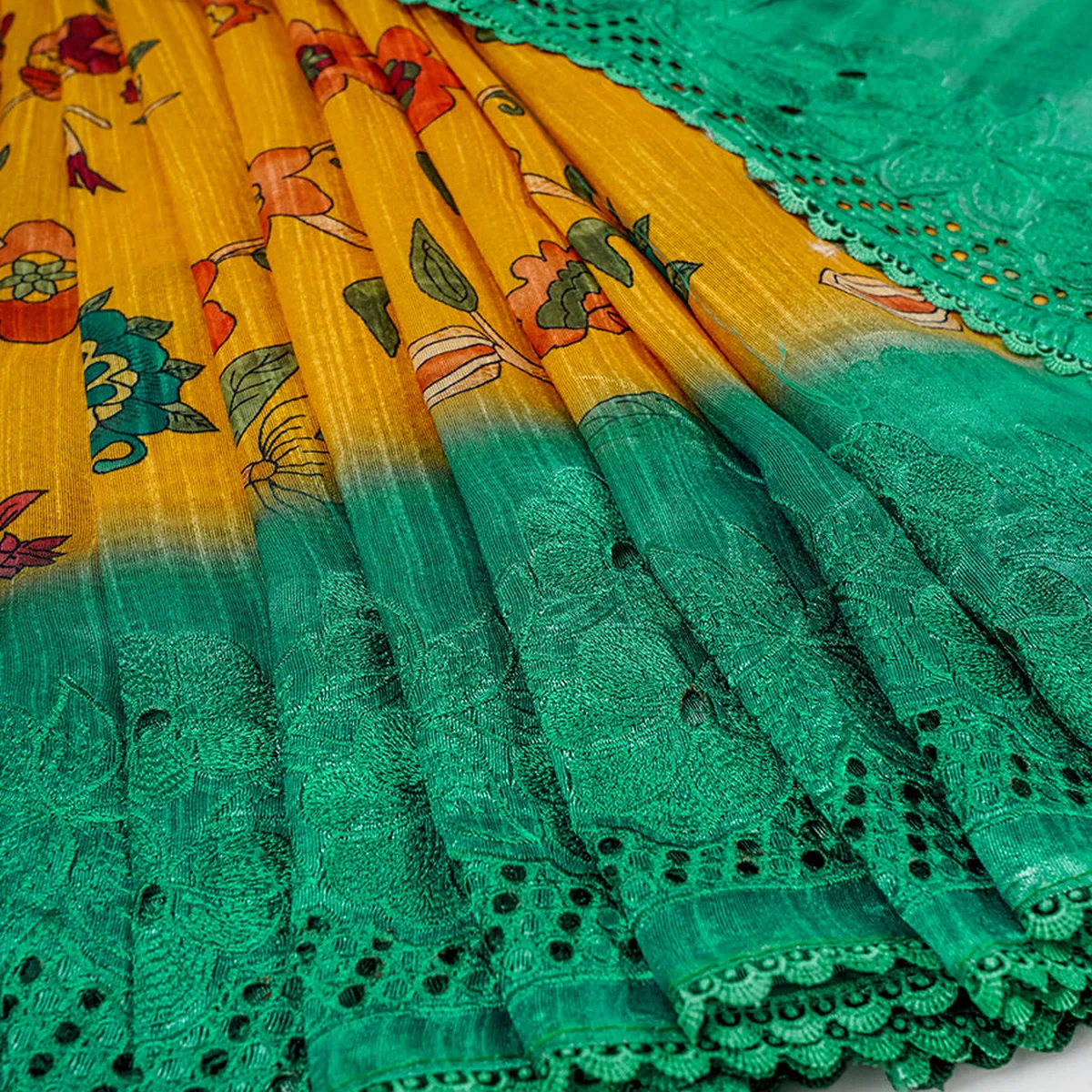 Semi Raw Silk Yellow & Green Colour Printed Saree with Embroidered Border SRS18 thumbnail 4