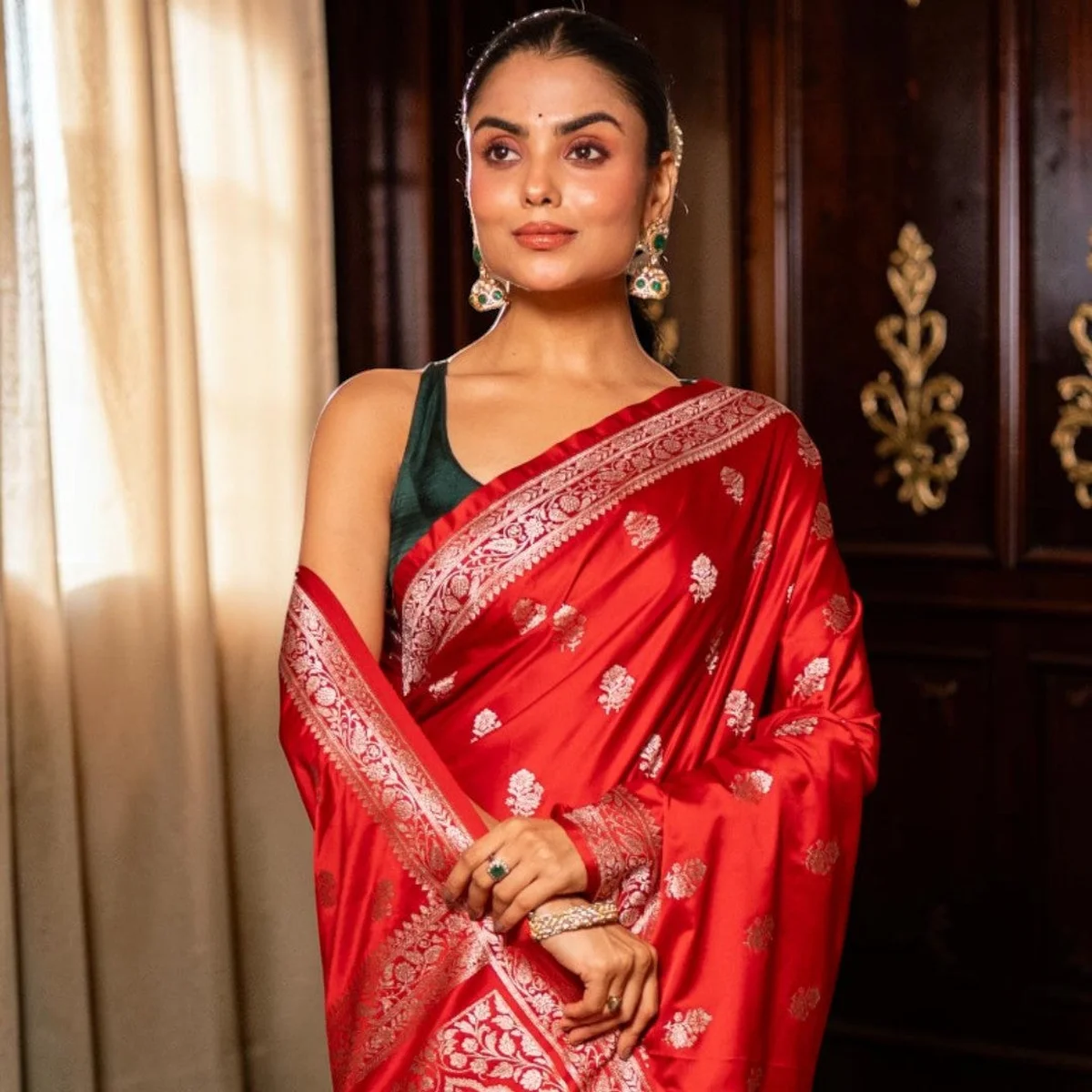 Red Banarasi Mashru Katan Silk Saree thumbnail 4