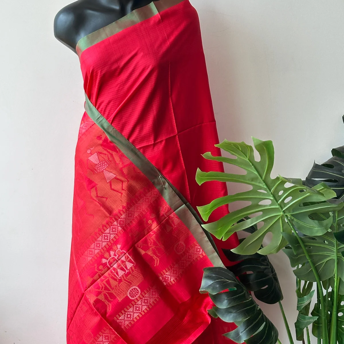 Plain Soft silk saree thumbnail 3