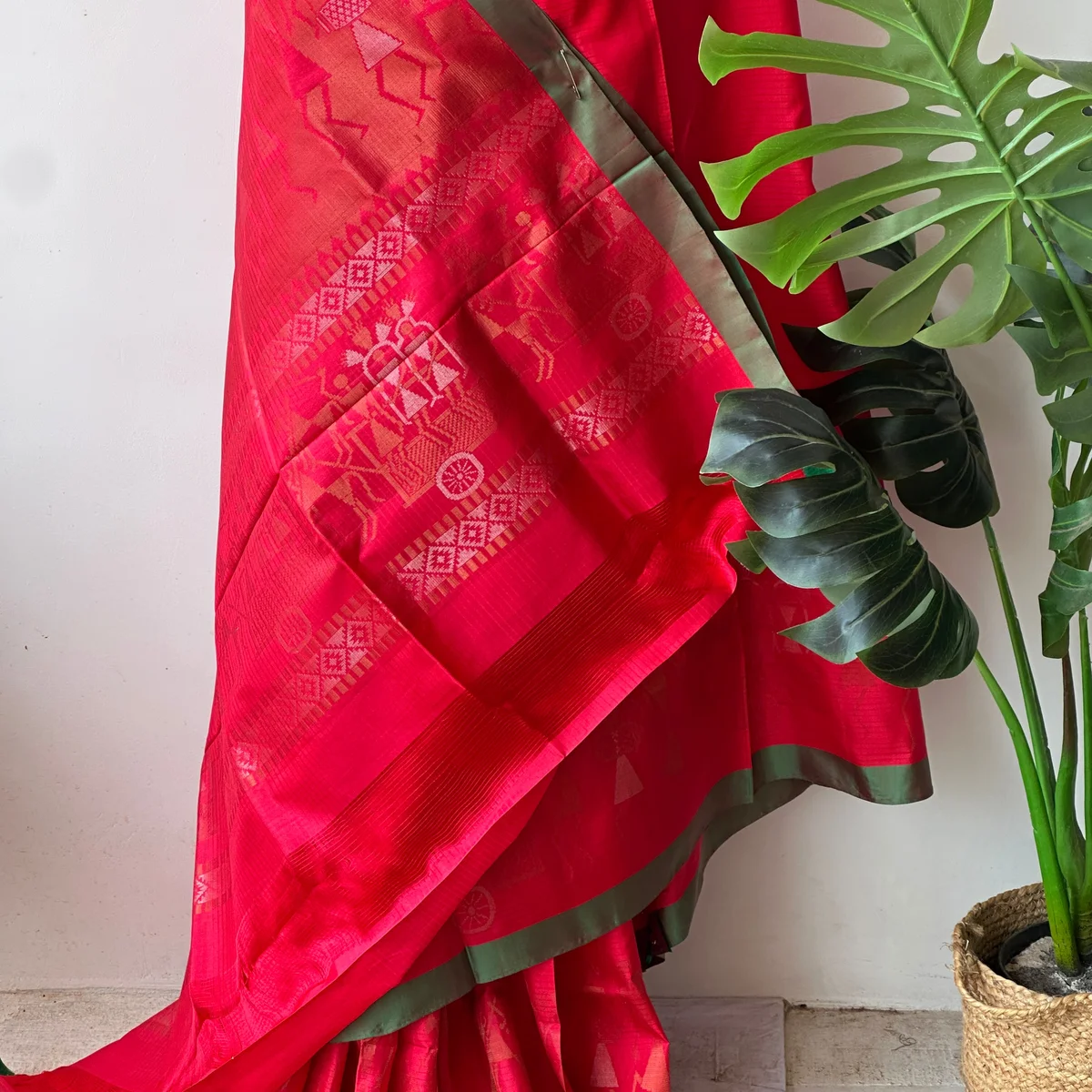 Plain Soft silk saree thumbnail 4