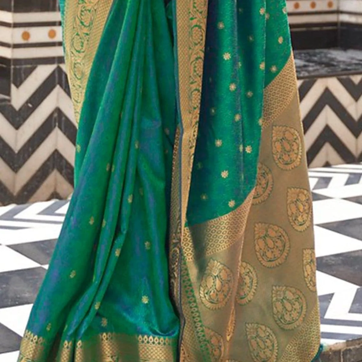 Castleton Green Banarasi Saree thumbnail 4