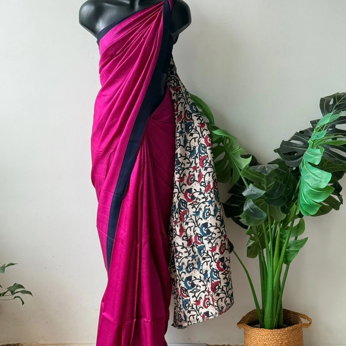 Pure Bhisnupuri silk saree thumbnail 2