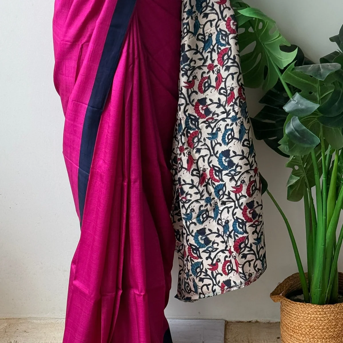 Pure Bhisnupuri silk saree thumbnail 4