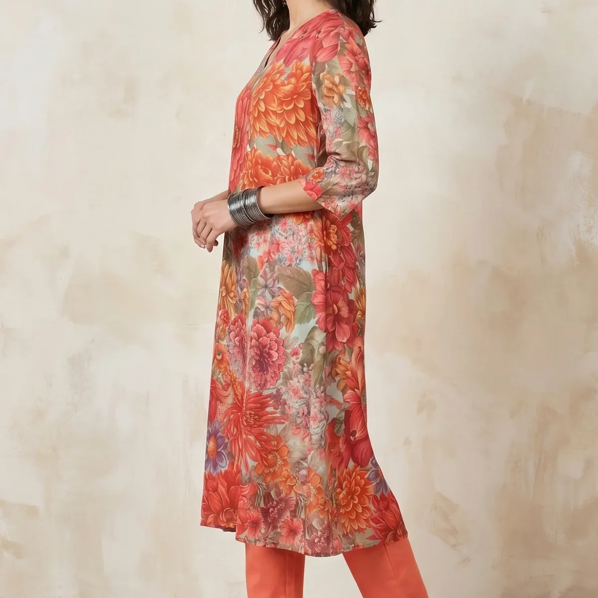 Multi-colour Floral Printed Rayon A-line Kurta with A-line Pants Set thumbnail 3
