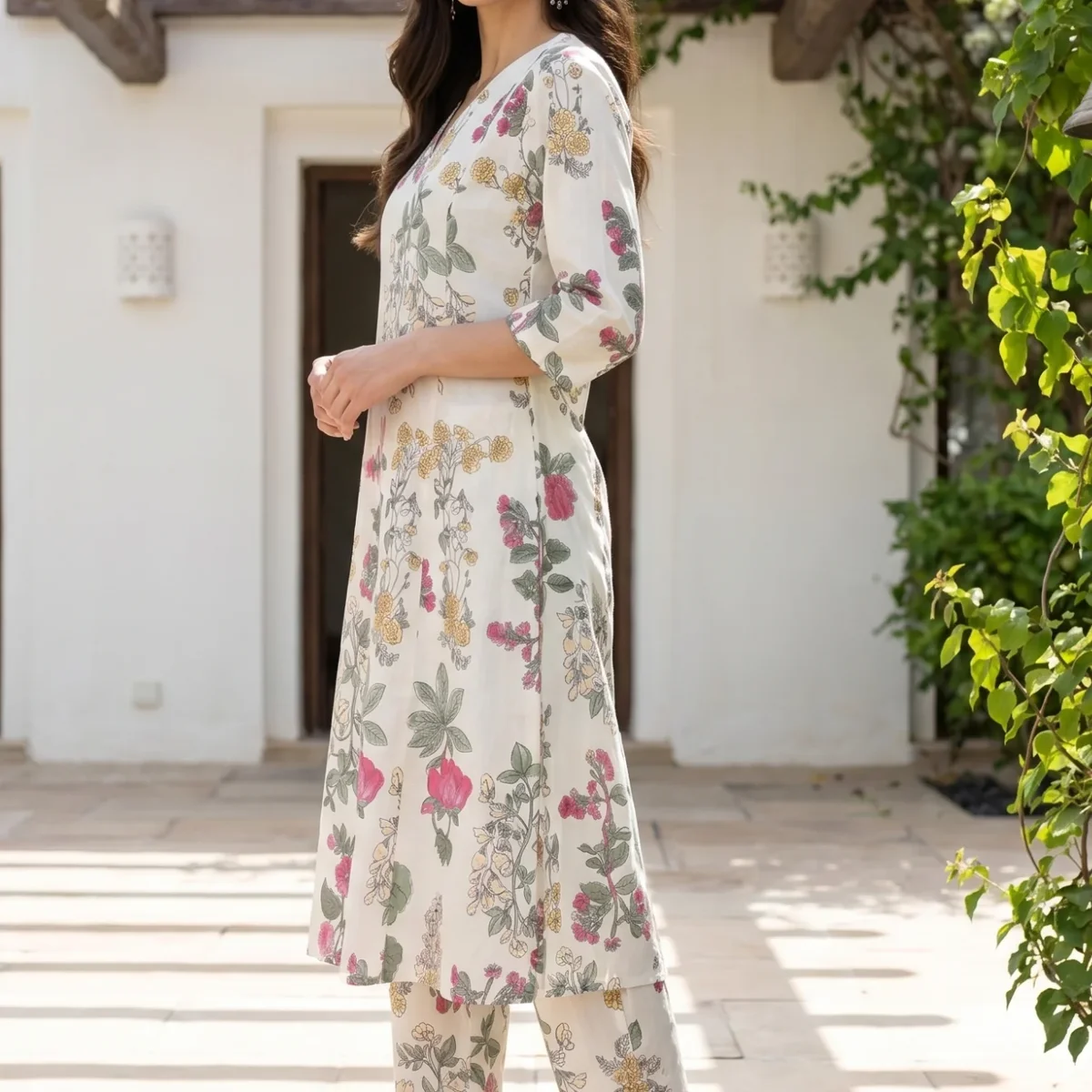 Off White Floral Printed Pure Cotton A-line Kurta with Pants Co-ord Set thumbnail 3